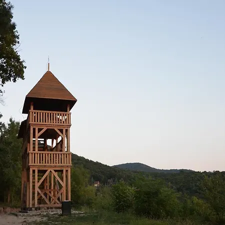 Ozgida Nyaralohaz Feriehus *