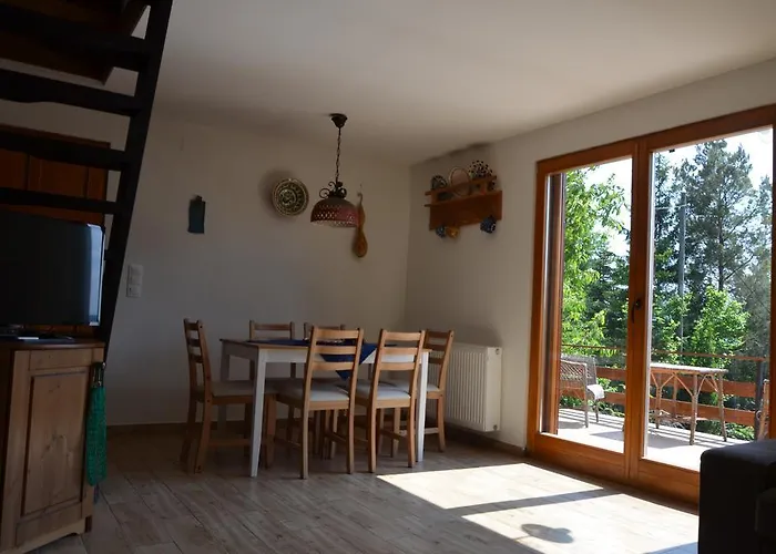 Feriehus Ozgida Nyaralohaz Zebegény
